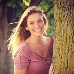 Meet your Posher, Abby